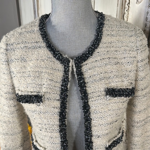 CLEO Designed by Infuex Elegant Cream Tweed Jacket with Black Trim - Picture 4 of 11
